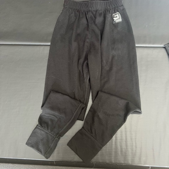 Polarmax Kids XS black base layer.  Like new! - Picture 4 of 7